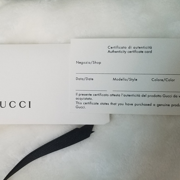 Gucci Red Suede Sunglass and Eyewear Case with Duster, Cloth and Card - Picture 8 of 8